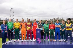 WATERLOO BRIDGE TRANSFORMED INTO CRICKET CARNIVAL AHEAD OF ICC WOMEN’S T20 WORLD CUP